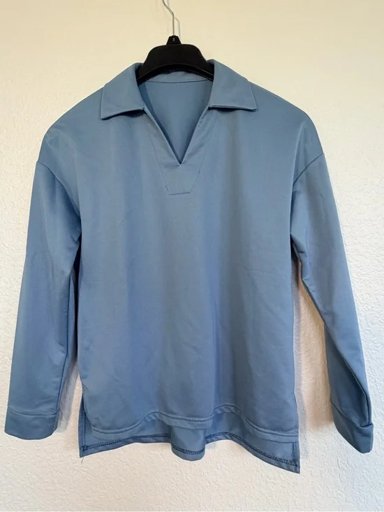 Women's Long-Sleeve Polo Top in Light Blue