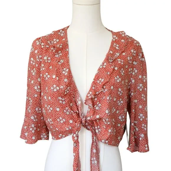 NWT Lulus floral print tie-front crop blouse small