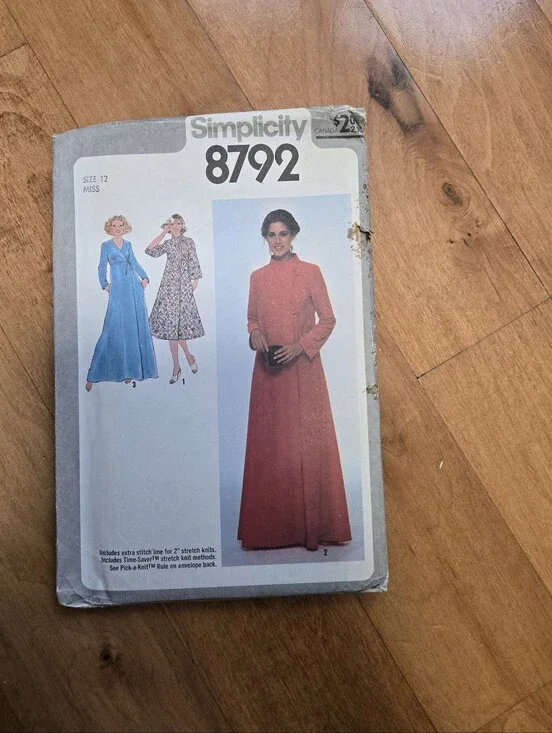 Vintage Simplicity 8792 Sewing Pattern – 1970s Front-Wrap Robe & Housecoat Sz 12