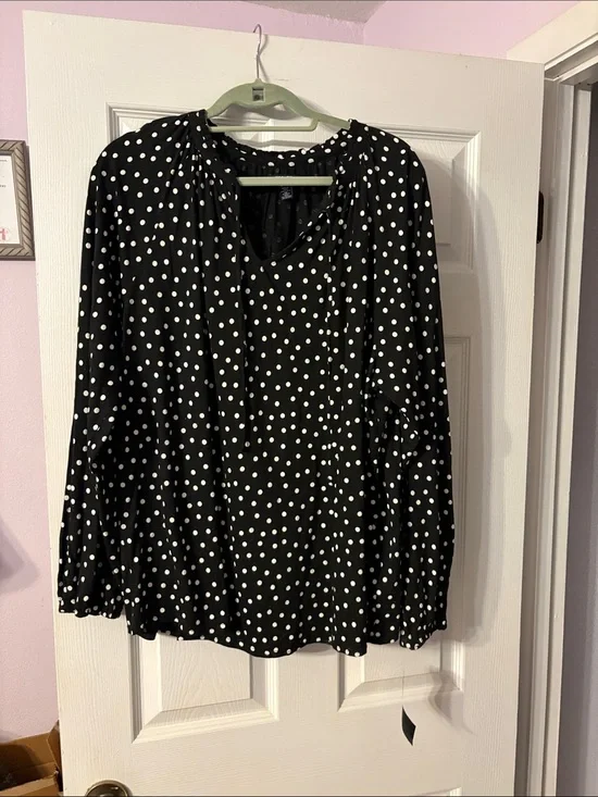 Chaps Black and White Polka Dot Long Sleeve Blouse