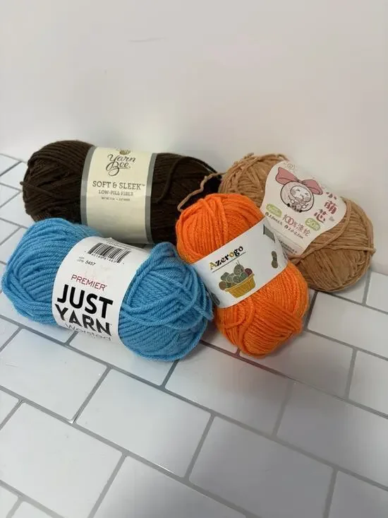 70’s Vintage colors destash yarn lot of 4