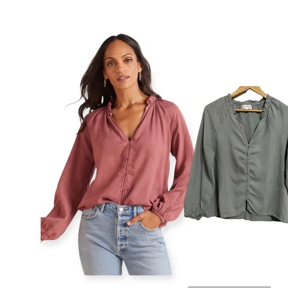 Cloth‎ and Stone Raglan Ruffle Neck Blue Gray Blouse