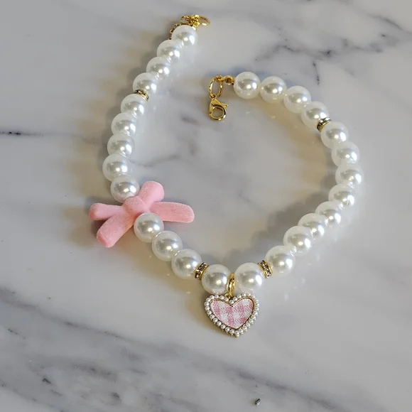 BNIP - Pearl Beaded Necklace with Pink Heart and Bow - Sz Small