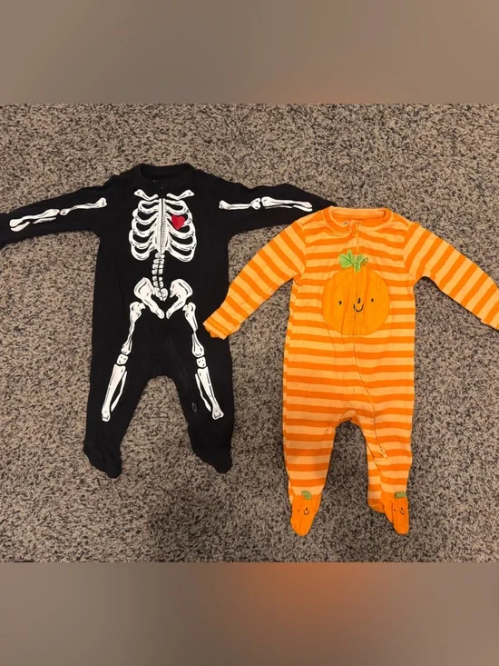 Baby Size 3-6 Old Navy Halloween One-Piece Footed Pajamas
