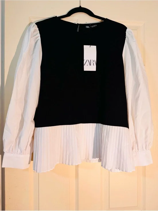 Zara Black Knit Bodice with White Pleated Hem Blouse XL