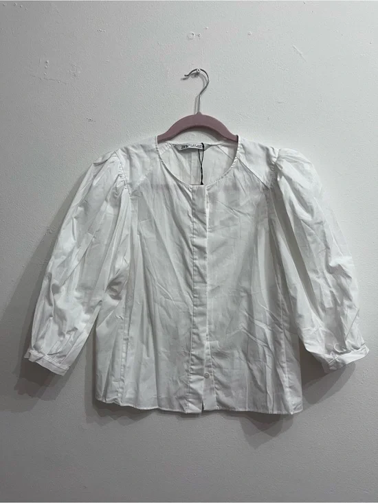 Zara White Puff-Sleeve Button-Front Blouse
