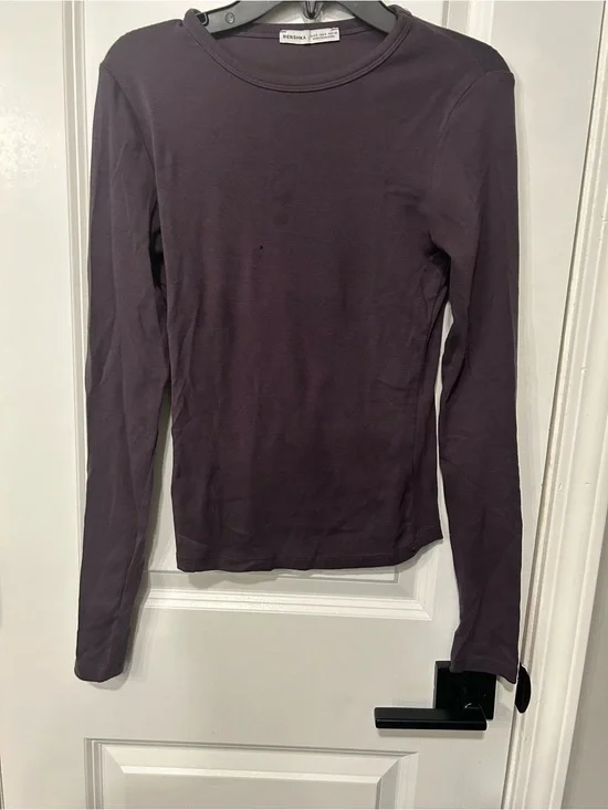 Bershka Long Sleeve Crew Neck Top in Deep Plum