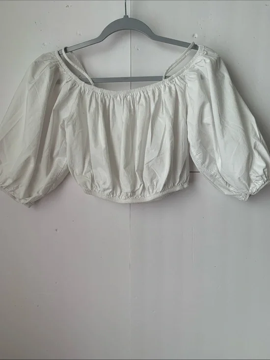 Zara White Off-the-Shoulder Puff Sleeve Crop Top Size S