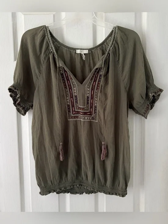 Joie Olive Embroidered V-Neck Peasant Blouse