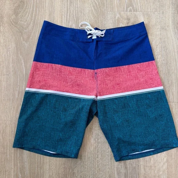 Old Navy Men's Blue, Pink, and Green Swim Shorts