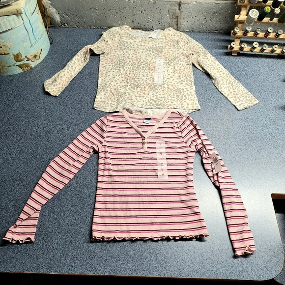 Old Navy Long Sleeved Henley & Leopard Print Shirt Bundle Size 8/M, NWT