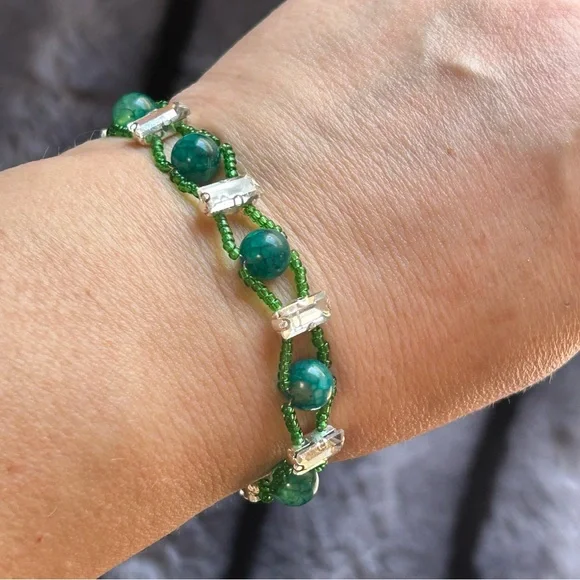 Handcrafted 8mm dragon vein agate lattice seed bead faceted glass bar bracelet