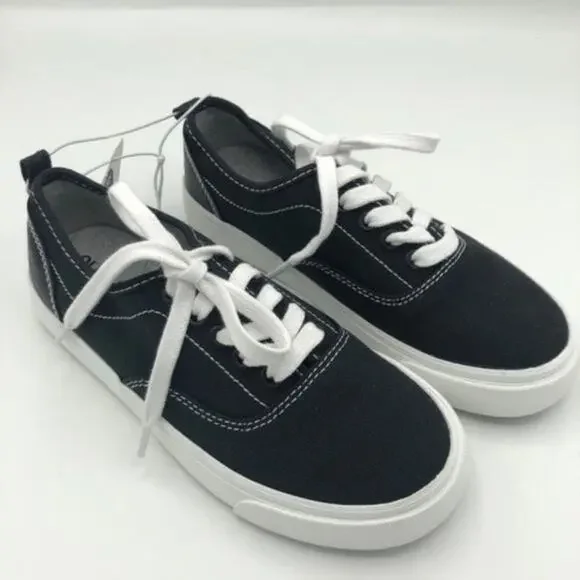 Old Navy Toddler Boys Lace Up Black/White Canvas Sneakers Sz 13