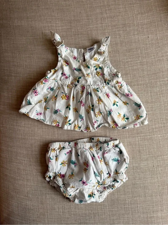 Old Navy Cream Floral Diaper Cover Set with Pink & Yellow Flowers