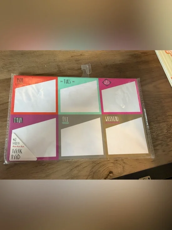 Weekly Task Pad - Multicolor Sticky Note Planner