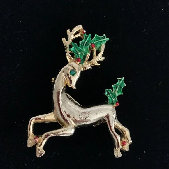 Gerry’s Reindeer Brooch Pin VTG Enamel Gold Tone Holly Leaves Berries Christmas