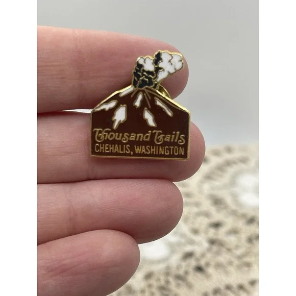 Thousand Trails Souvenir Collectible Pin‎ From Chehalis Washington