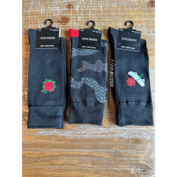 NWT‎ Steve Madden Mens LOT Crew Socks Black Rose Skateboard Graphic 6-12.5 Goth