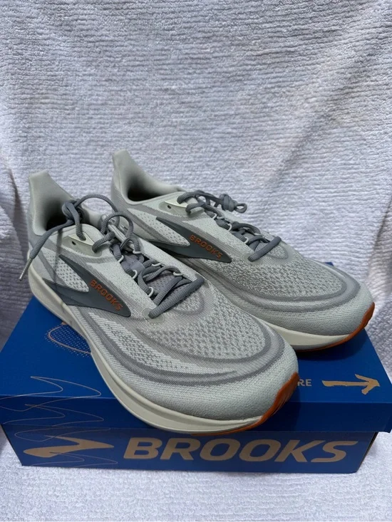 Brooks Revel 9 Men’s Size 13 2E Wide Gray Running Shoes 110499 2E 092 New Box