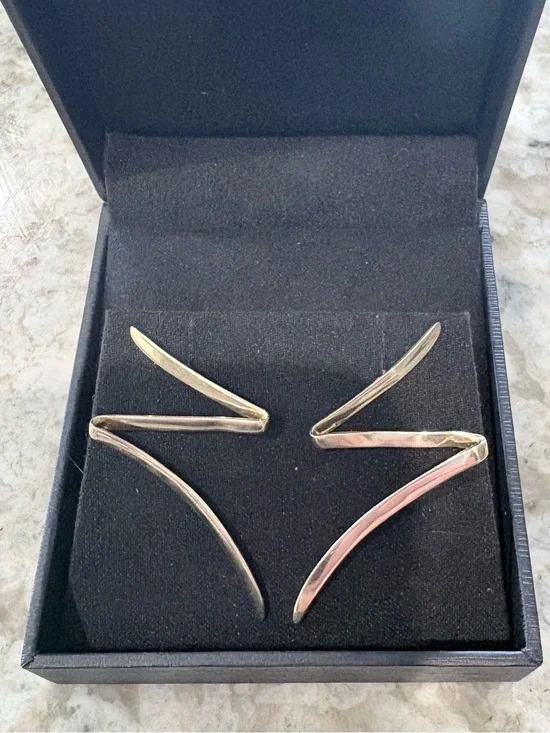Lana Jewelry solid  14K gold zig zag drop earrings - LIKE NEW!  1.75” & RARE!