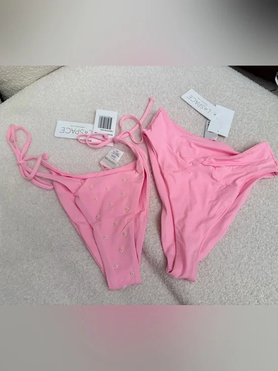 l*space Pink Daisy Triangle Bikini Set