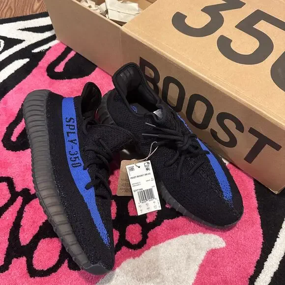 adidas Yeezy Boost 350 V2 