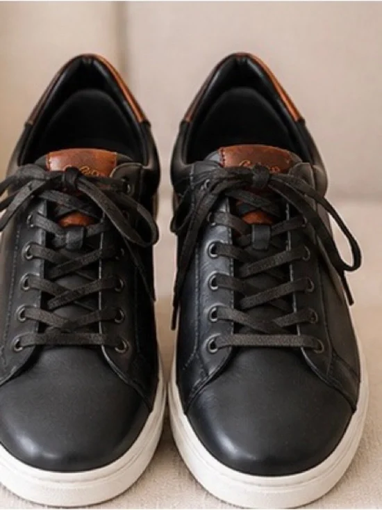 Oxford Black Leather Boat Shoes with Brown Accent