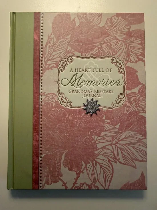 A Heart Full of Memories Grandma’s Keepsake Journal Hardcover SKU024