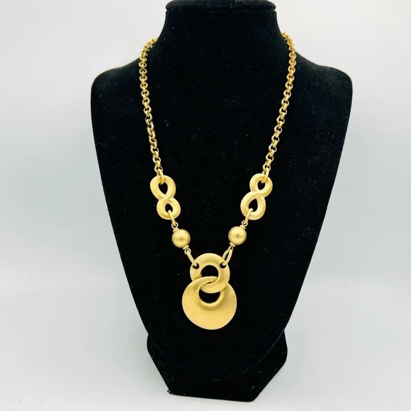 Vintage matte gold linked circle chain necklace infinity links