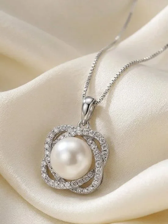 Ladies Platinum Pearl Flower Necklace