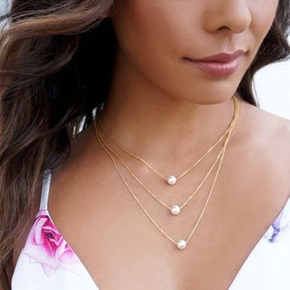 *EMMA* Gold x Pearl Multilayer Fashion Necklace