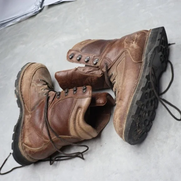 Danner Mens 10.5 Hiking Boots Brown 8