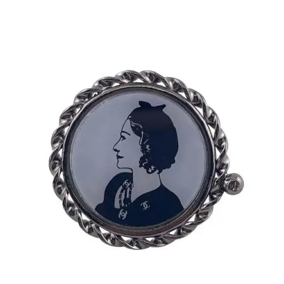 CHANEL Logo Ring