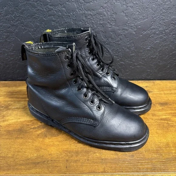 Dr. Martens 1460 Vintage Black Leather Lace Up Boots Mens 8 Made‎ in England