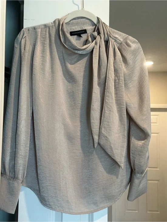 Banana Republic Women’s Metallic Taupe Tie-Neck Blouse
