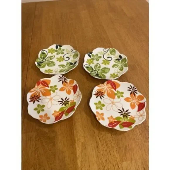 4 PIER 1 IMPORTS PORCELAIN WITH SCALLOP EDGE SAUCERS DIPPING DISHES 5.5 INCHES