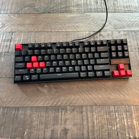 Reddragon Wired Mechanical Gaming Keyboard KUMARA K552RGB-2