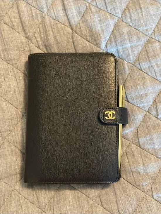 Chanel Vintage Black Caviar Leather CC 6-Ring Agenda Planner Cover