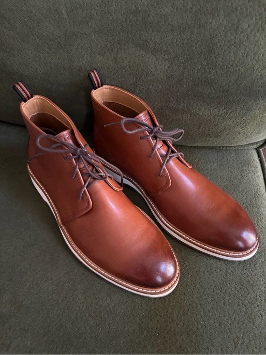Men's Cole Haan Brown Leather Chukka Boots - Classic Lace-Up Style