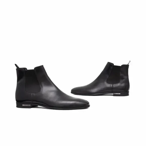 $1.5k$ Prada Men’s Black Leather Chelsea Boots Metal Logo Ankle Boots US 10.5