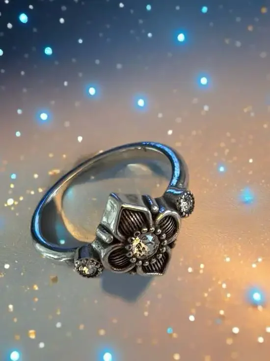 Brighton ALCAZAR Ring Size 8 Rare Find! SilverPlate.