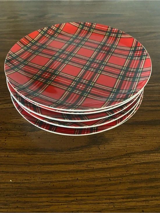 Pier 1 Imports Tartan Plaid Salad Dessert Plates 8.5