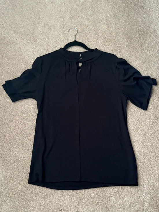 LOFT Black Keyhole Puff Sleeve Top Women’s Size Medium