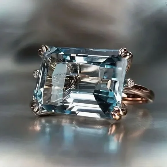 🩵 NEW stunning aquamarine rectangular crystal stone with antique setting 🩵