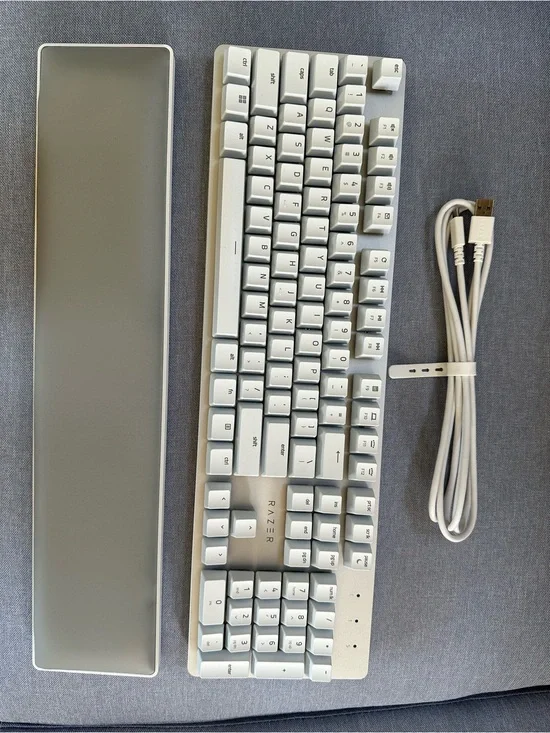 RAZER Pro Type Ultra Wireless Keyboard