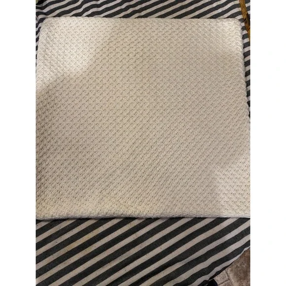 Pottery Barn Cream Ivory Chunky Knit Throw Pillow Cover 20x20 Cotton Blend