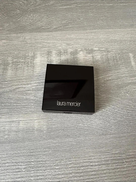 NWOT laura mercier Blush Colour Infusion Compact