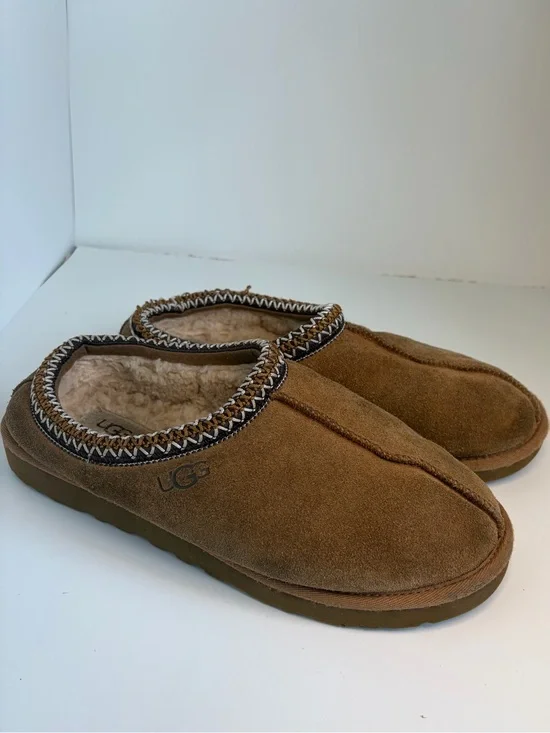 UGG Men's Tasman Chestnut Brown Suede Shearling Slip-On Loafers Men’s size 9