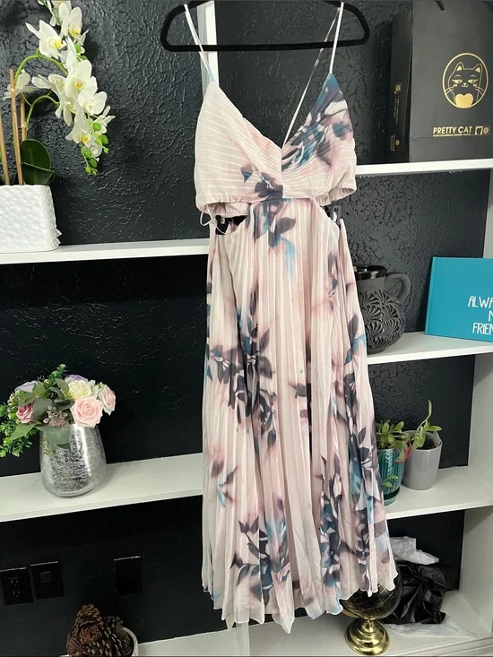 Abercrombie & Fitch Pleated Floral Maxi Dress in Blush Pink and Navy