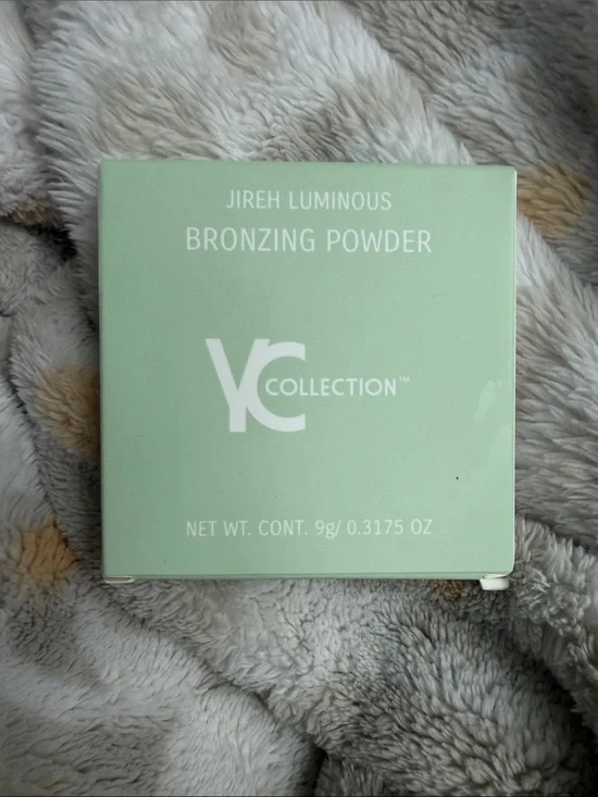 YC Collection Jireh Luminous Bronzing Powder - Mint Green Compact